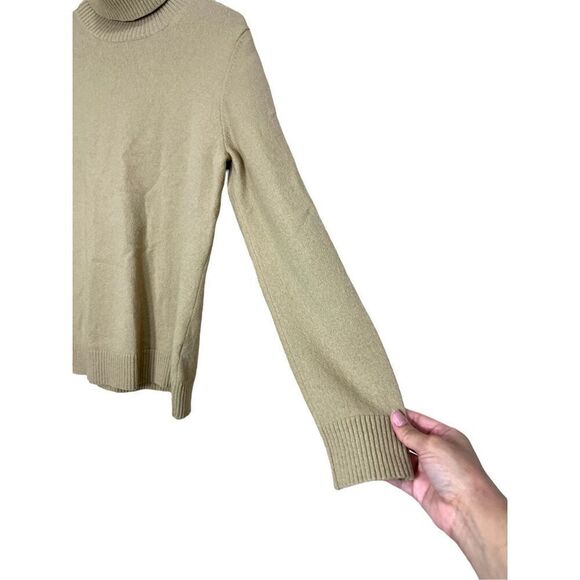 Vintage Banana Republic Fine Italian Merino Wool Blend Tan Turtleneck Sweater Si - Picture 3 of 7